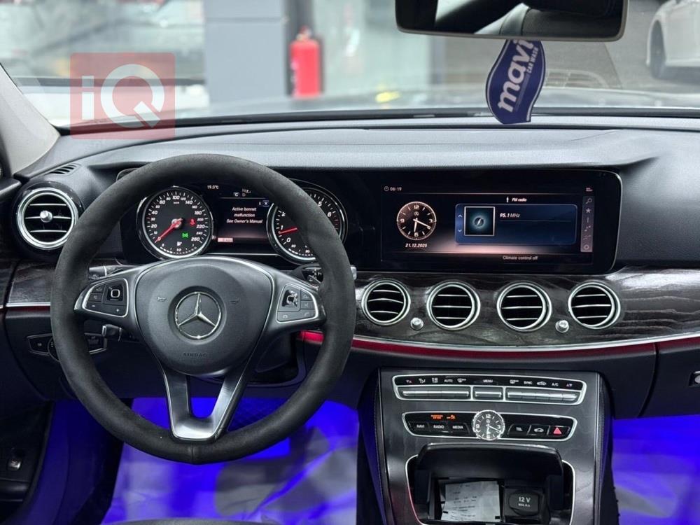 مرسيدس بنز E-Class